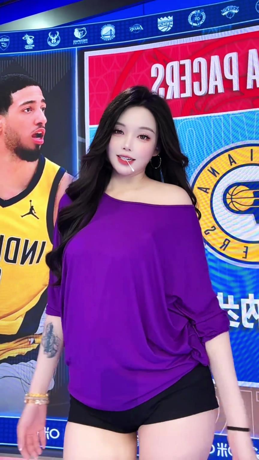 美女主播小太陽：年輕的將軍意氣風(fēng)發(fā)！ 哈利伯頓強(qiáng)的可怕